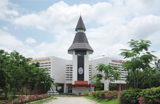 泰国国立法政大学QS图片