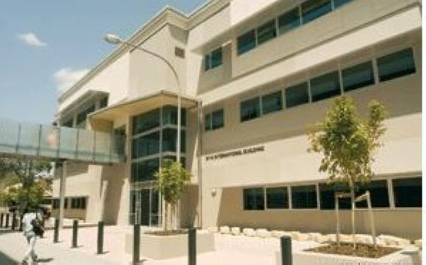 澳大利亚昆士兰商业技术学院（格里菲斯大学）